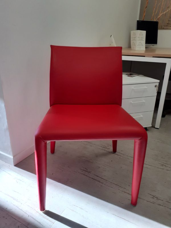 chaise-designer-mario-bellini-cuir-rouge-occasion