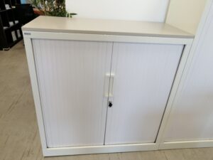 armoire-rideaux-blanche-taupe-occasion
