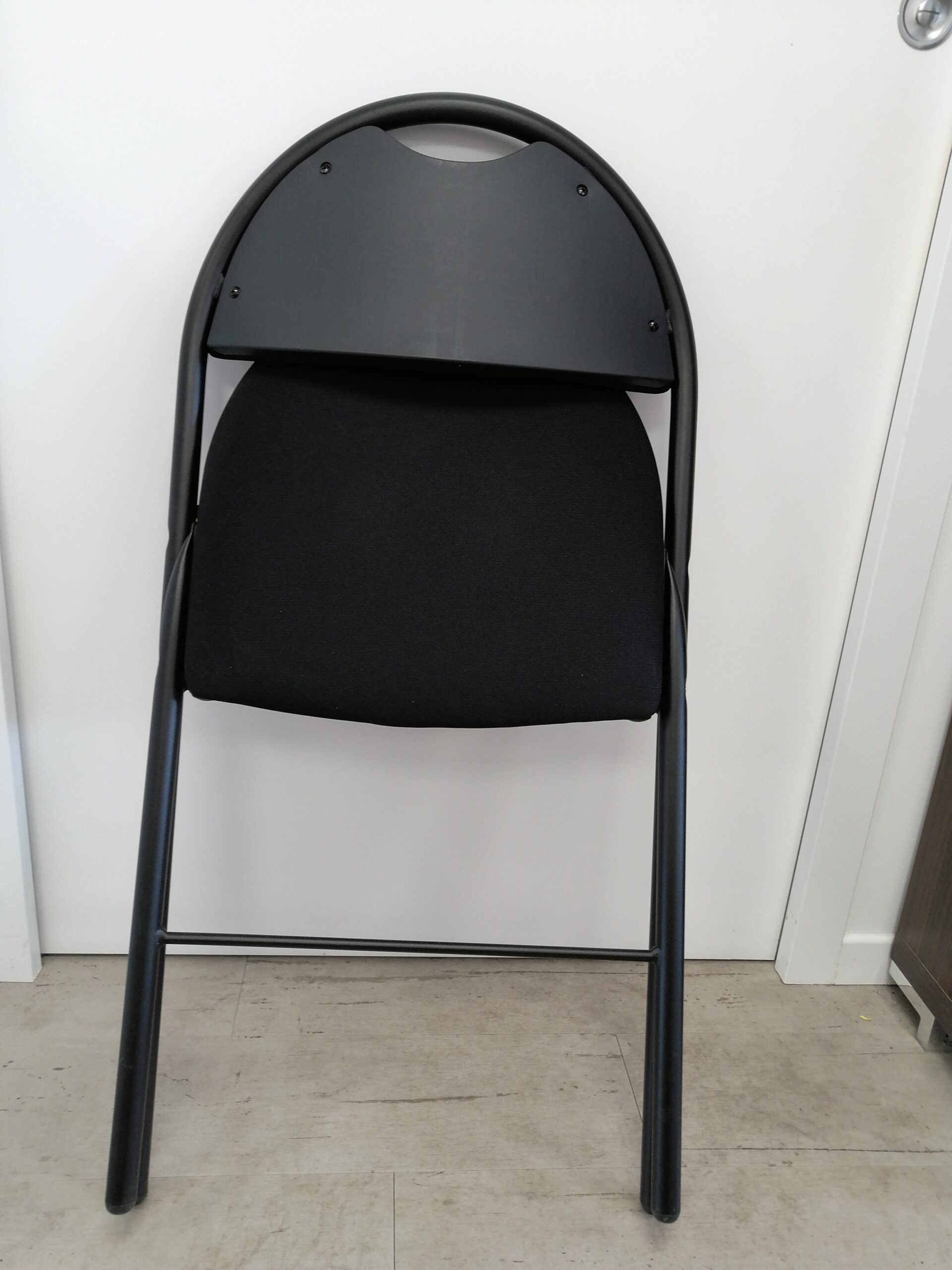 chaise-pliante-tissu-noir-destockage-neuf