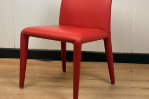 Chaise cuir rouge Vol au vent - Designer Mario Bellini