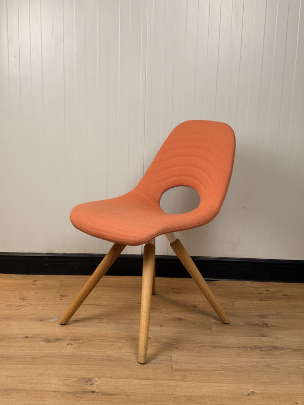 Chaise et tabouret haut tapissés & pieds bois NOWYSTYL