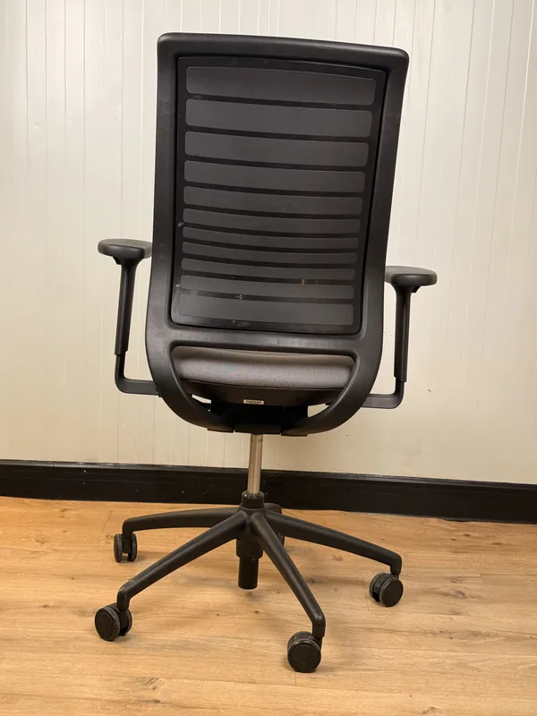 fauteuil_de_travail_INTERSTHUL HERO