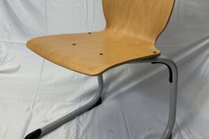 Chaise en bois Bandana