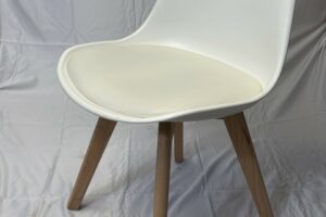 CHAISE SCANDINAVE BLANCHE