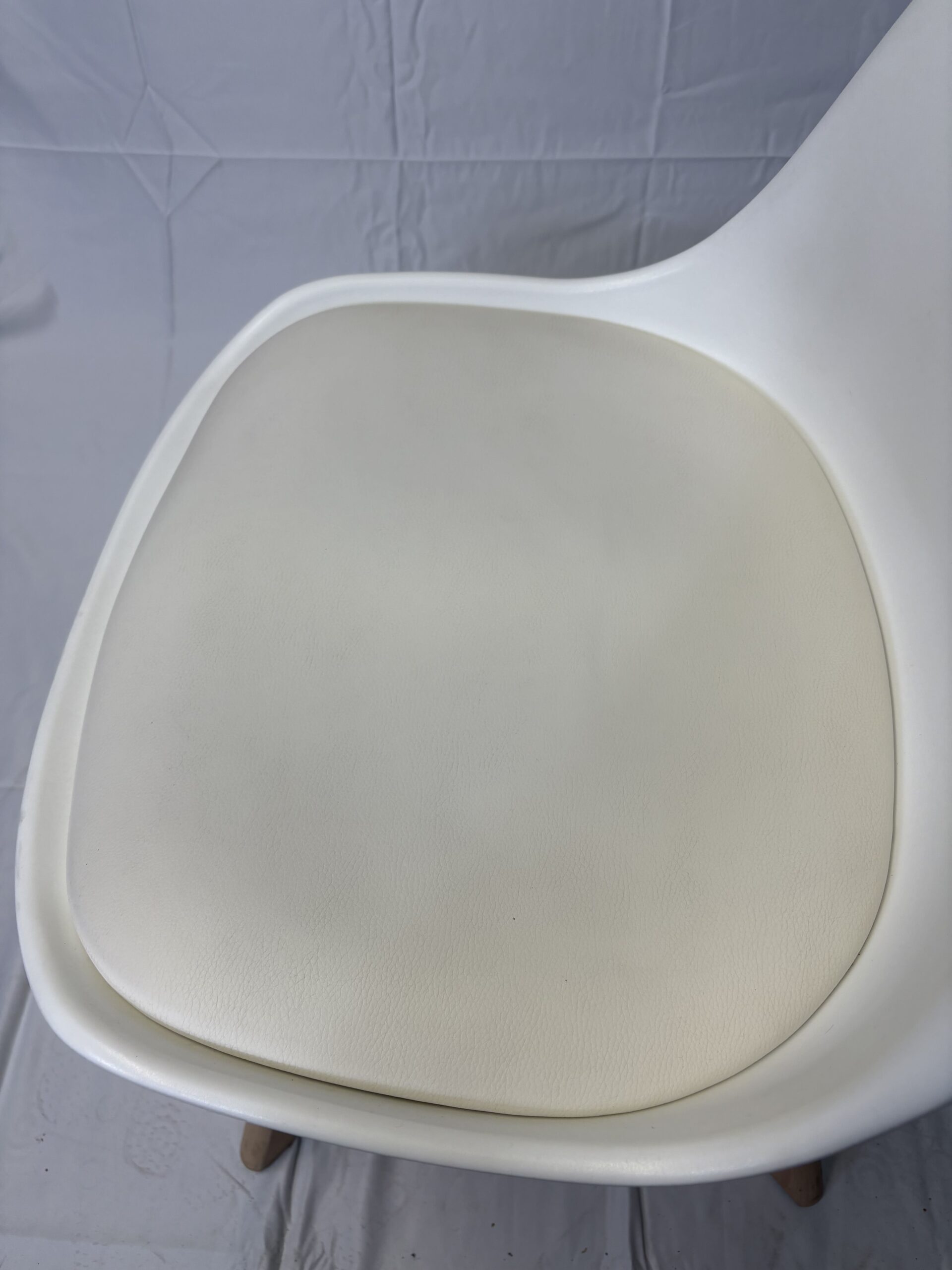 Chaise scandinave blanche – Image 3