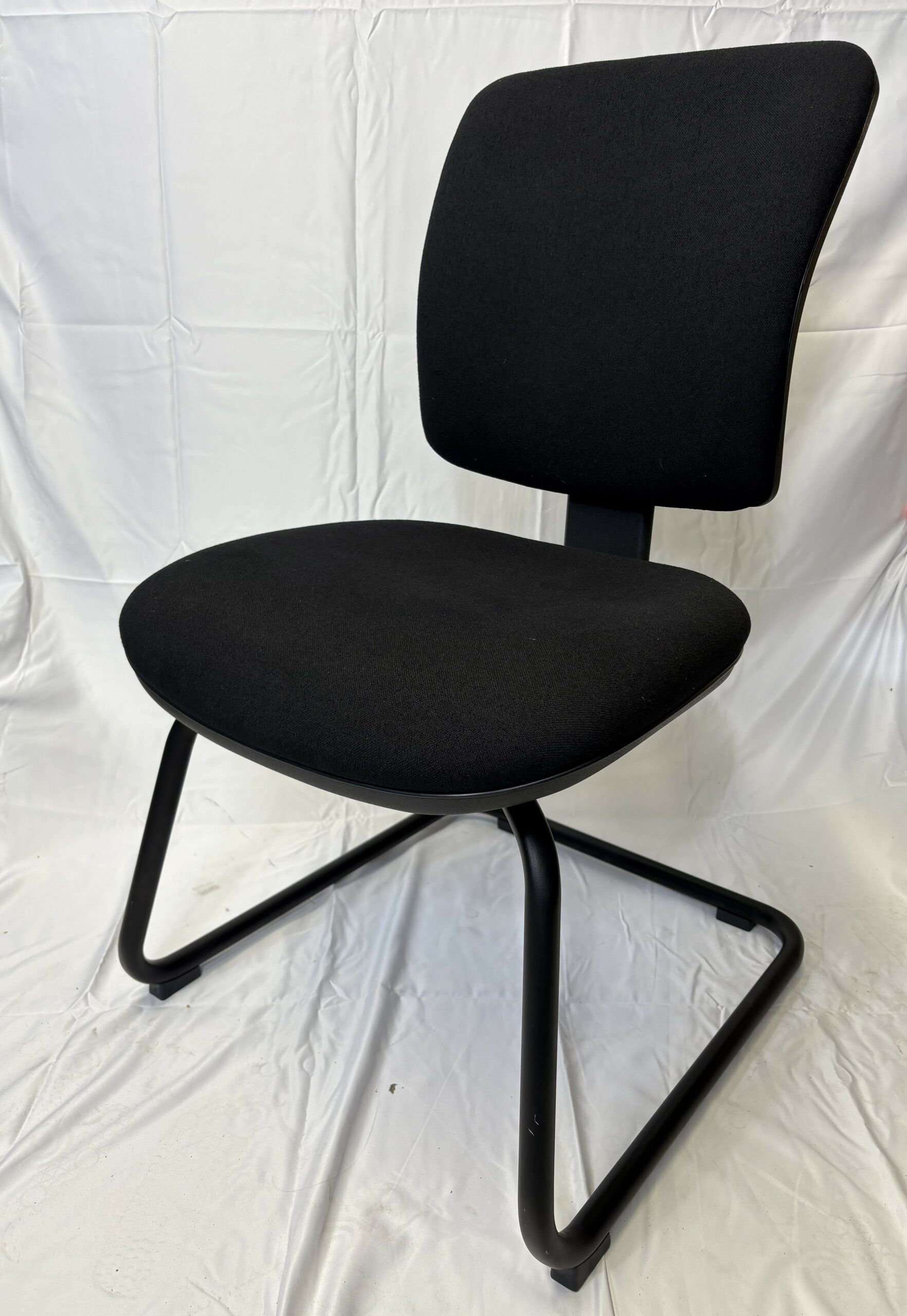 CHAISE LUGE TISSU NOIR