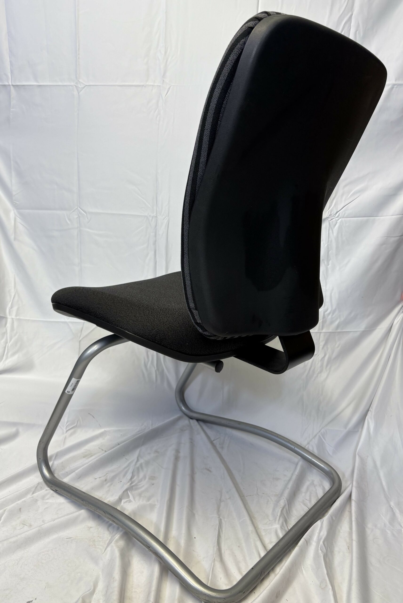 Chaise luge tissu noir rayé gris – Image 2
