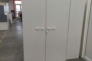 Armoire haute portes battantes blanche